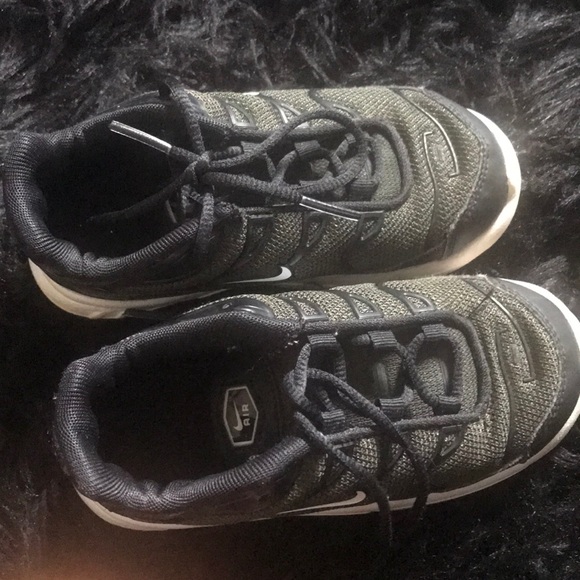 Air max - Picture 1 of 3